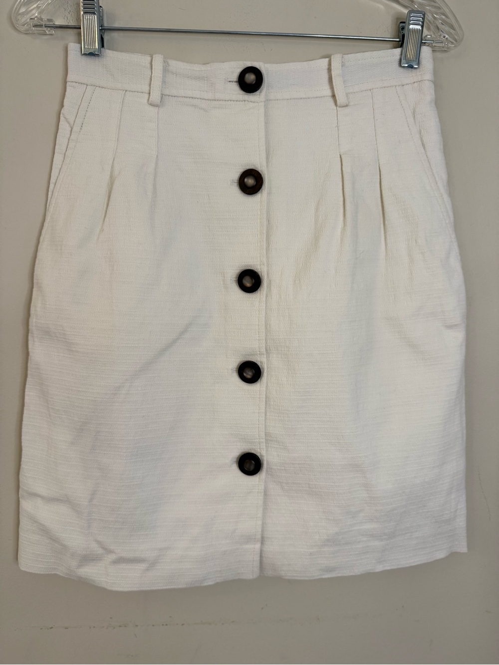 Milly of New York textured off white button front mini skirt SZ 4